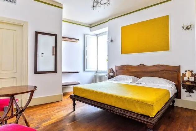 Tek Büyük Yataklı Oda