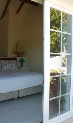 Tek Büyük veya İki Ayrı Yataklı Oda, Bahçe Manzaralı