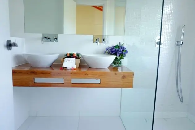 Tek Büyük veya İki Ayrı Yataklı Oda, Bahçe Manzaralı