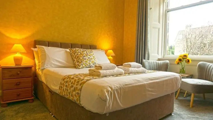 Classic Tek Büyük Yataklı Oda, Banyolu/Duşlu, Zemin Kat (Room 2)