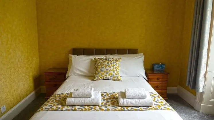 Classic Tek Büyük Yataklı Oda, Banyolu/Duşlu, Zemin Kat (Room 2)