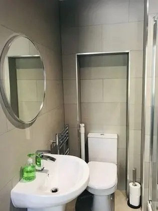 Tek Büyük Yataklı Oda (Room 8)