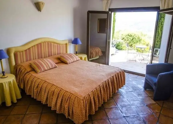 Panoramic Tek Büyük Yataklı Oda