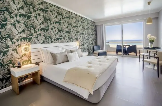 Superior Tek Büyük veya İki Ayrı Yataklı Oda, Deniz Manzaralı