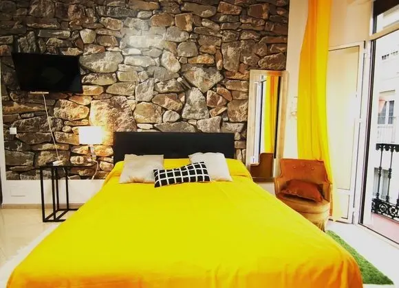 Dört Kişilik Oda, Ortak Banyo (1 room in shared apartment - Varadero)