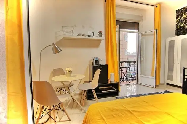 Dört Kişilik Oda, Ortak Banyo (1 room in shared apartment - Varadero)