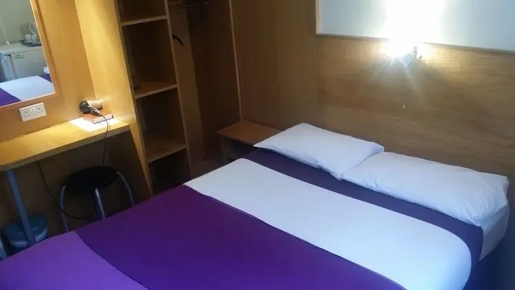 Tek Büyük Yataklı Oda