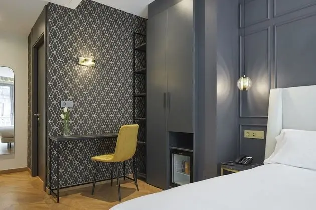 Standard Tek Büyük veya İki Ayrı Yataklı Oda