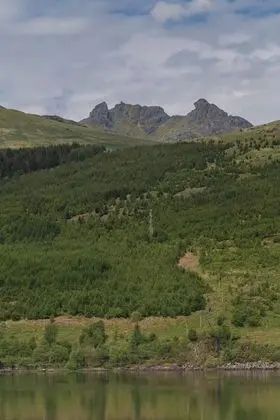 Tek Büyük Yataklı Oda (Loch View)