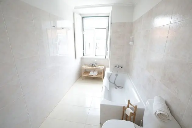 Üç Kişilik Oda, Balkon