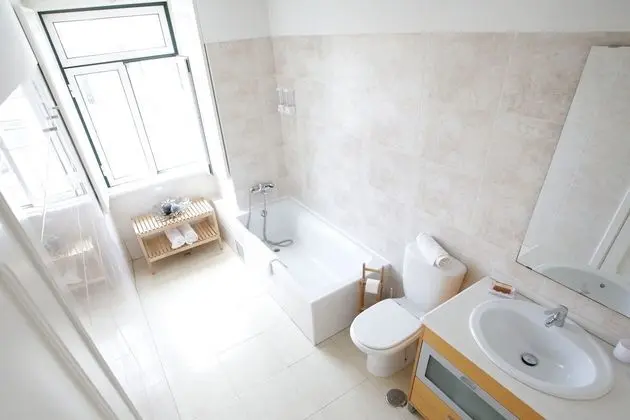 Üç Kişilik Oda, Balkon