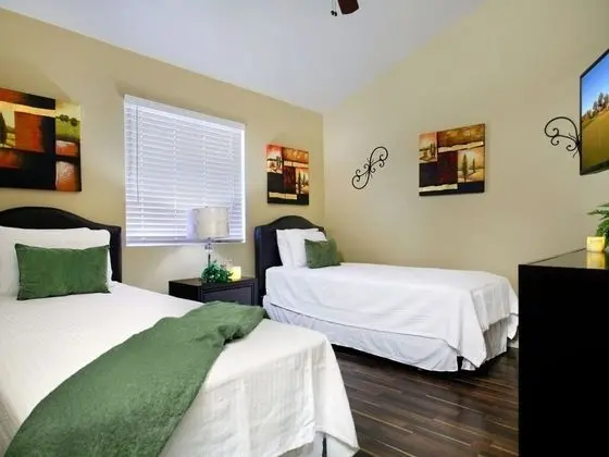 Ev (5 Bedrooms)