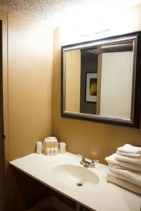 Tek Queen Yataklı Sigara İçilmeyen