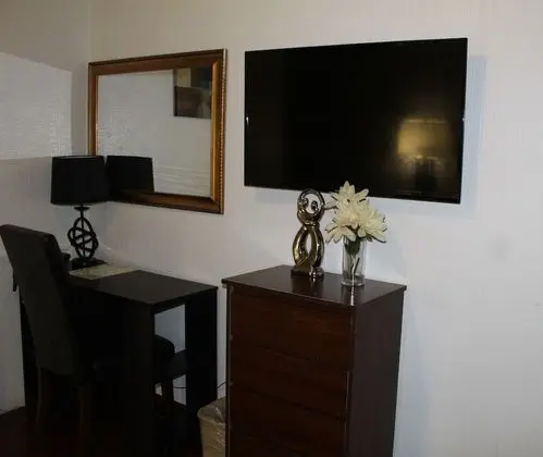 Basic Tek Kişilik Oda, 1 Büyük (Queen) Boy Yatak