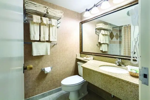 Superior Oda, Birden Çok Yatak (Inland View Family Room)