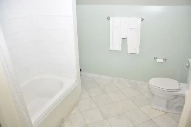 Standard Tek Büyük Yataklı Oda, 1 Büyük (Queen) Boy Yatak, Küvet, Köşe