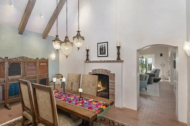 Ev (Arroyo Vista - Secluded Southwestern )