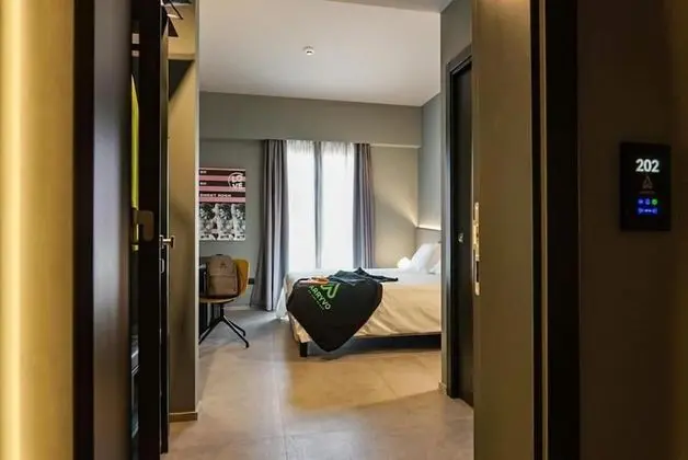 Basic Tek Büyük veya İki Ayrı Yataklı Oda