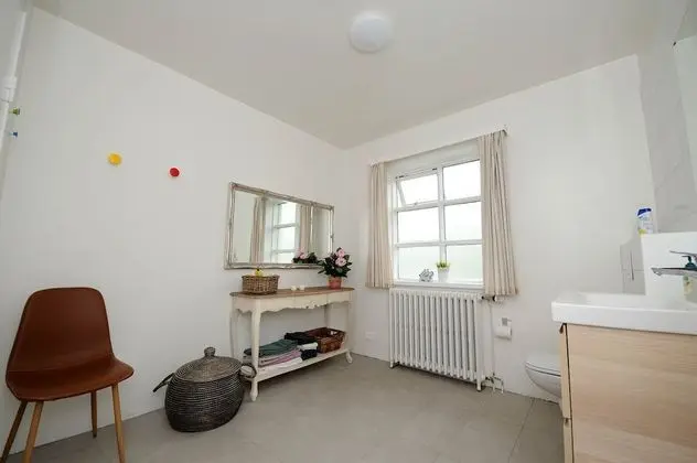 Family Tek Büyük Yataklı Oda, Ortak Banyo