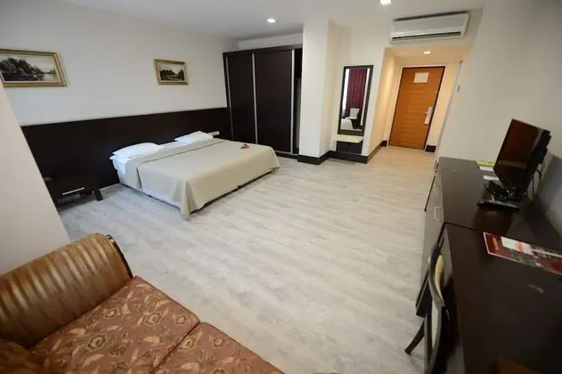 Standard Tek Büyük Yataklı Oda