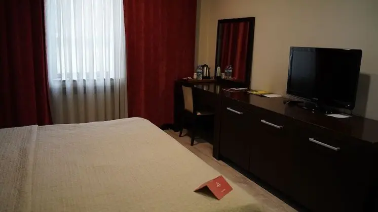 Standard Tek Büyük Yataklı Oda