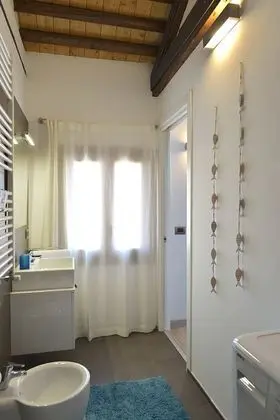 2 Bedrooms Skyline Penthouse