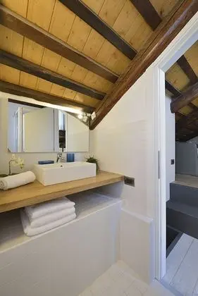 2 Bedrooms Skyline Penthouse