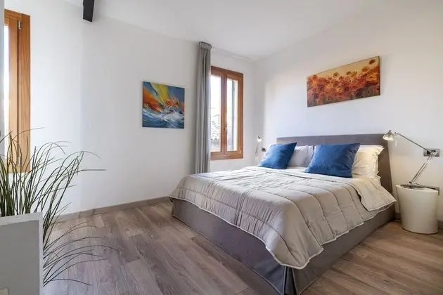 Apartment 1 bedroom, Arsenale Canal View 1
