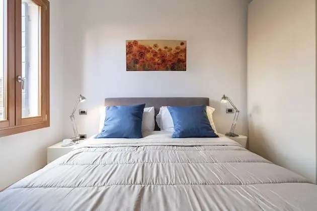 Apartment 1 bedroom, Arsenale Canal View 1