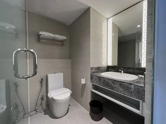 Deluxe Tek Büyük Yataklı Oda, Havuz Kenarı