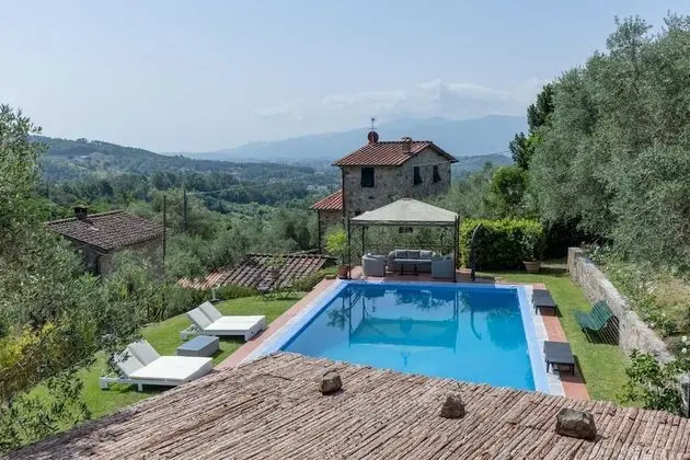 Villa, Sigara İçilebilir