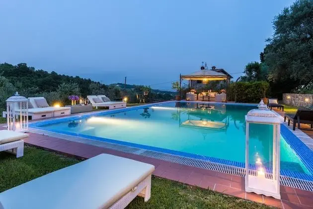 Villa, Sigara İçilebilir
