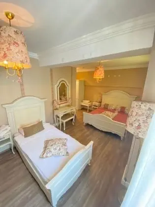 Çift Kişilik, Şehir Manzaralı