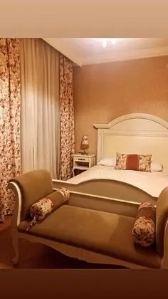 Çift Kişilik, Şehir Manzaralı