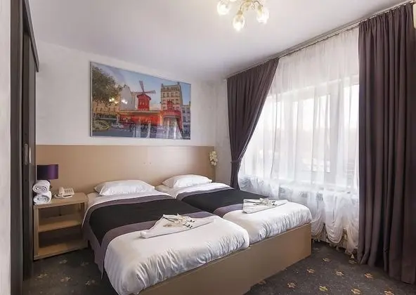 Standard Oda, Bahçe Manzaralı