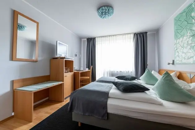 Comfort Tek Büyük Yataklı Oda