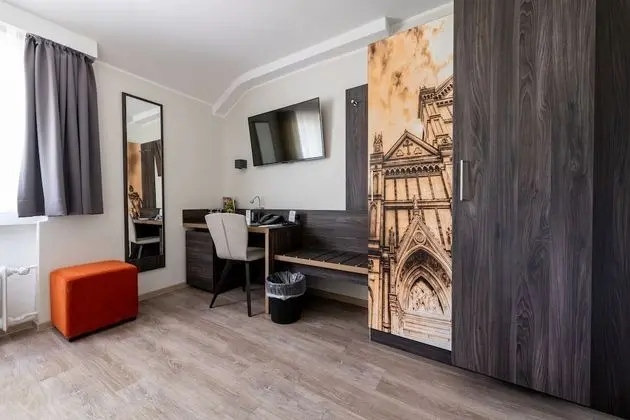 Standard Tek Büyük Yataklı Oda