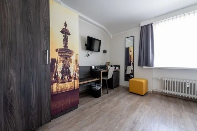 Standard Tek Büyük Yataklı Oda