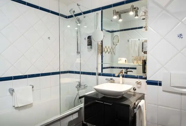 Standard Üç Kişilik Oda