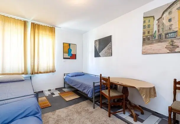 Family Apart Daire, Birden Çok Yatak, 2 Banyolu, Bahçeli (Art Apartment Judita Garden)