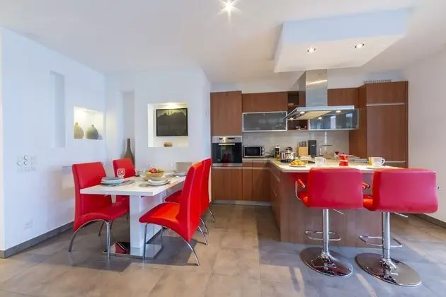 Family Apart Daire, 2 Çift Kişilik Yatak (Art Apartment)