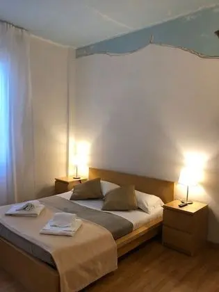 Deluxe Tek Büyük veya İki Ayrı Yataklı Oda, Banyolu/Duşlu