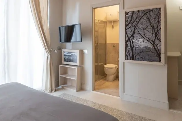 Tek Büyük Yataklı Oda, Balkon (Vomero)