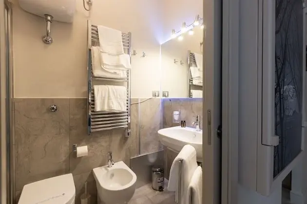 Tek Büyük Yataklı Oda, Balkon (Vomero)