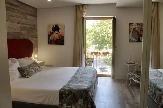 Tek Büyük Yataklı Oda, Balkon