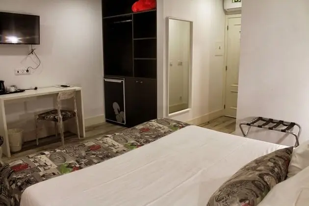 Tek Büyük Yataklı Oda, Balkon