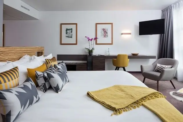Süit (Art - XL Sofa Bed)