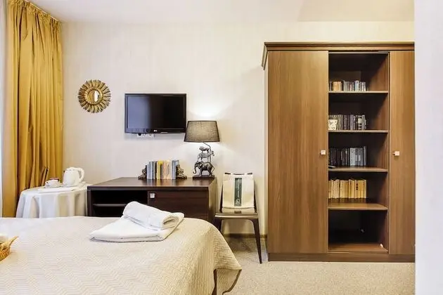 Standard Tek Büyük veya İki Ayrı Yataklı Oda