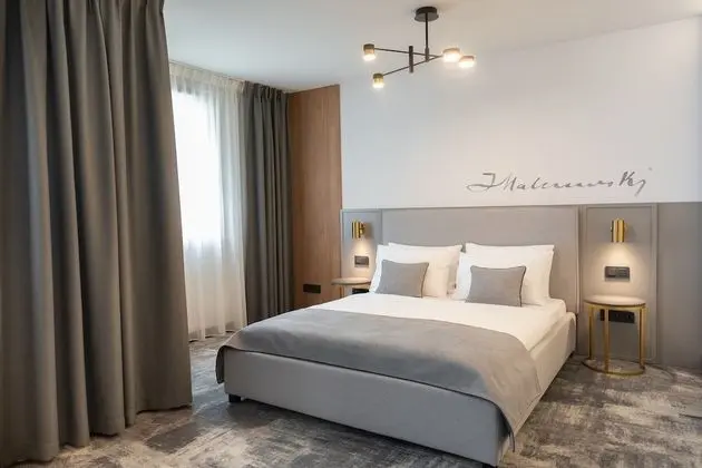 Deluxe Dört Kişilik Oda