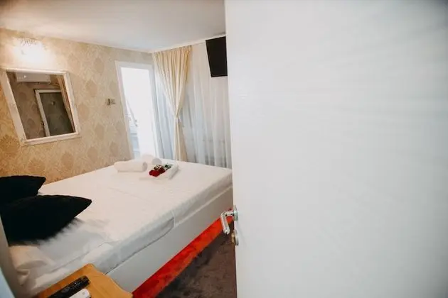 Deluxe Tek Büyük Yataklı Oda, 1 Büyük (Queen) Boy Yatak, Sigara İçilebilir, Balkon